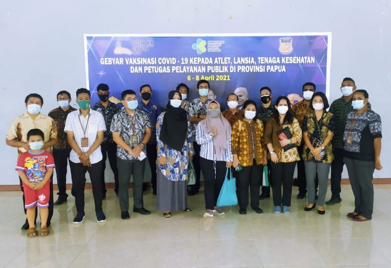 Kegiatan Vaksinasi Keluarga Besar Pengadilan Tata Usaha Negara Jayapura.