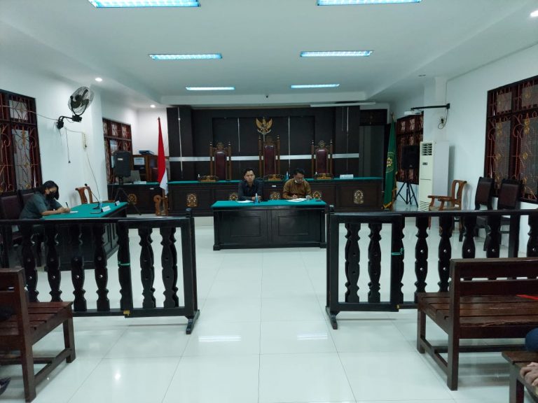 Rapat Evaluasi Pekerjaan Bagian Kesekretariatan dan Kepaniteraan.