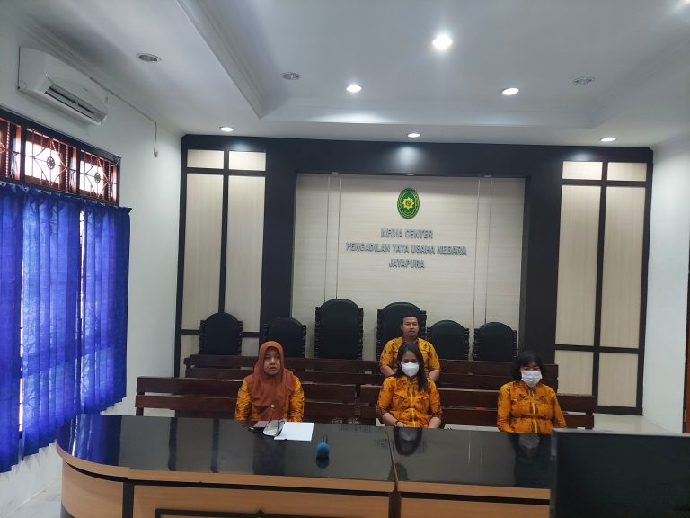 Sosialisasi Jaringan Dokumentasi dan Informasi Hukum (JDIH) Versi 2 secara daring.