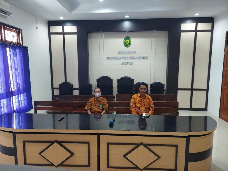 Pengantar Purnabakti Yang Mulia Prof. Dr. H. Supandi, S.H., M.Hum (Ketua Kamar Tata Usaha Negara Mahkamah Agung RI) secara daring.