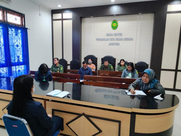 Rapat Monitoring dan Evaluasi pada bagian Kesekretariatan Bulan Oktober 2022
