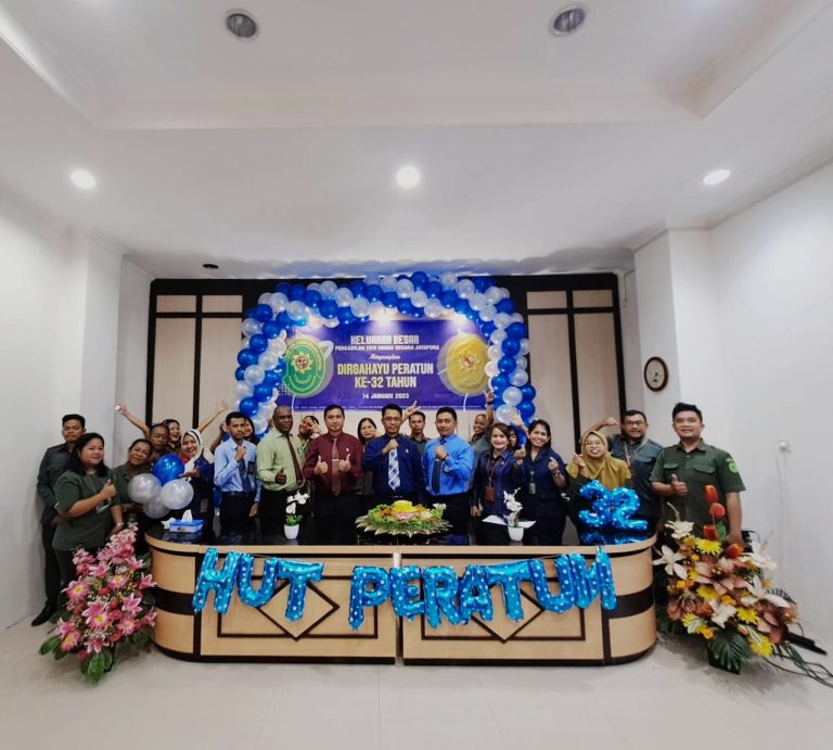 Keluarga Besar Pengadilan Tata Usaha Negara Jayapura merayakan Dirgahayu PERATUN ke 32 Tahun