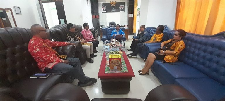 Audiensi Komisi Informasi Provinsi Papua dan Pengadilan Tata Usaha Negara Jayapura