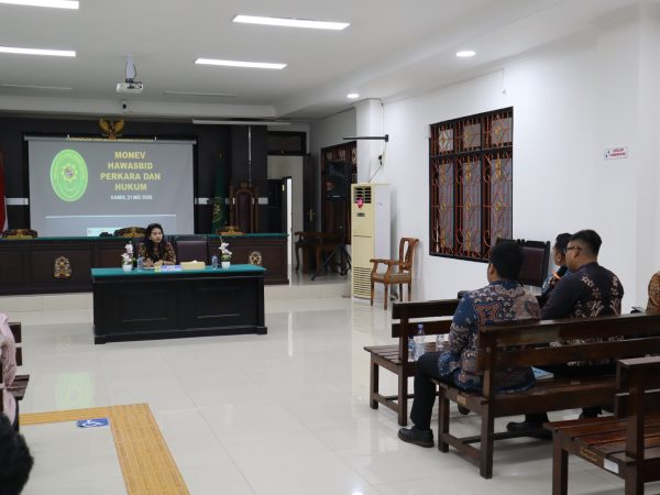 PTUN Jayapura Gelar Rapat Bulanan sebagai Wujud Penguatan Kinerja dan Pelayanan Peradilan 14 IMG 1750