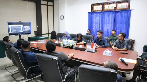 PTUN Jayapura Ikuti Pembinaan Daring oleh Dirjen Badilmiltun untuk Perkuat Kualitas Pelayanan Peradilan 13 IMG 3047