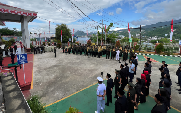 Pengadilan Terpadu Jayapura Gelar Upacara Peringatan HUT ke-81 Mahkamah Agung RI 19 6