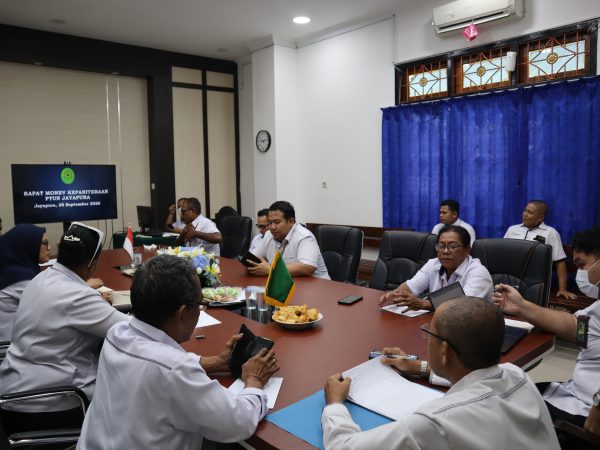PTUN Jayapura Gelar Monitoring dan Evaluasi Kepaniteraan untuk Tingkatkan Kualitas Pelayanan 7 IMG 5941