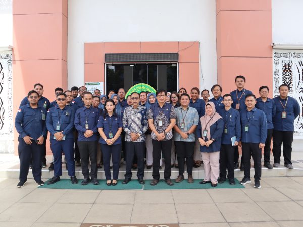 PTTUN Manado Laksanakan Pengawasan di PTUN Jayapura, Dorong Penguatan Kinerja dan Pelayanan Peradilan 49 IMG 7774